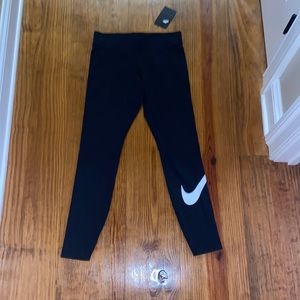 Women’s Nike Black Leggings